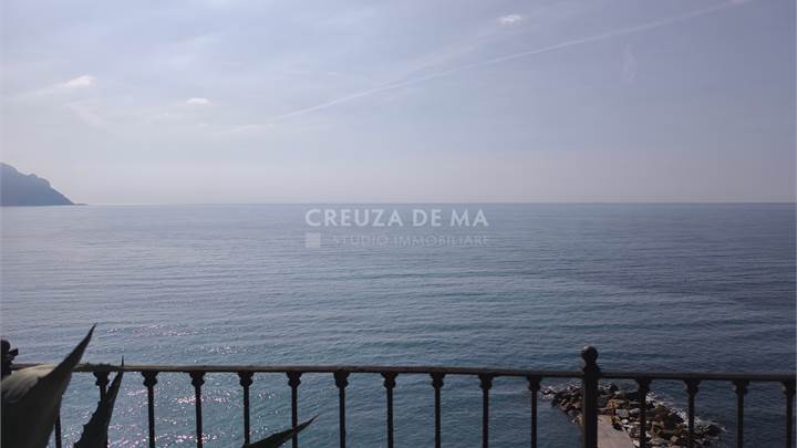 Sori - Elegante Appartamento con Terrazza Vista Mare